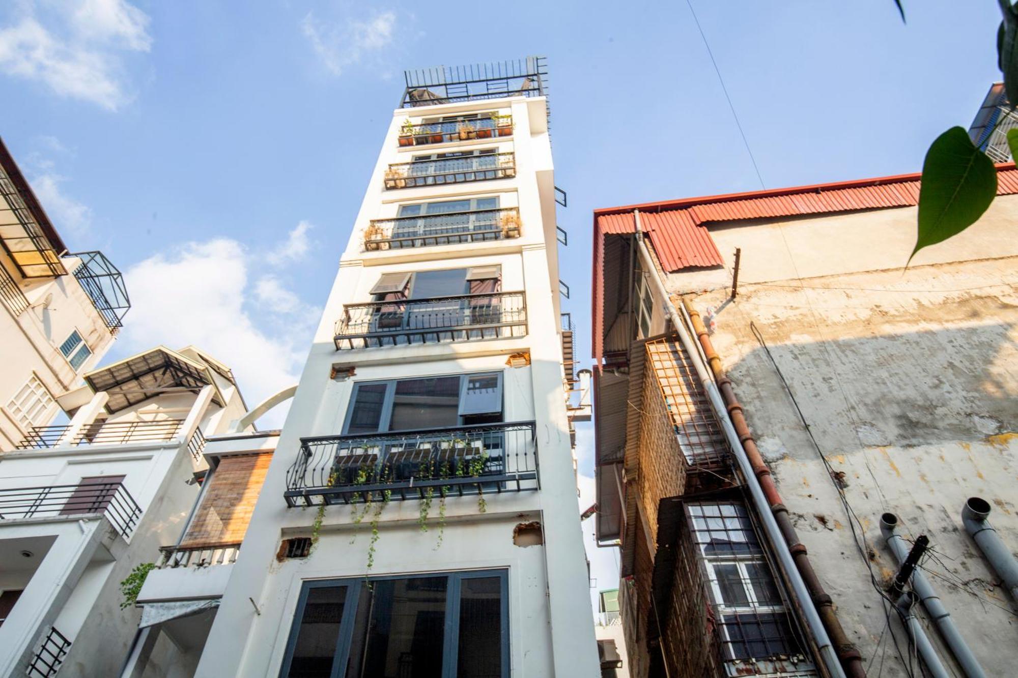 Sumitomo Apartment - Linh Lang Street Hanoi Exterior photo