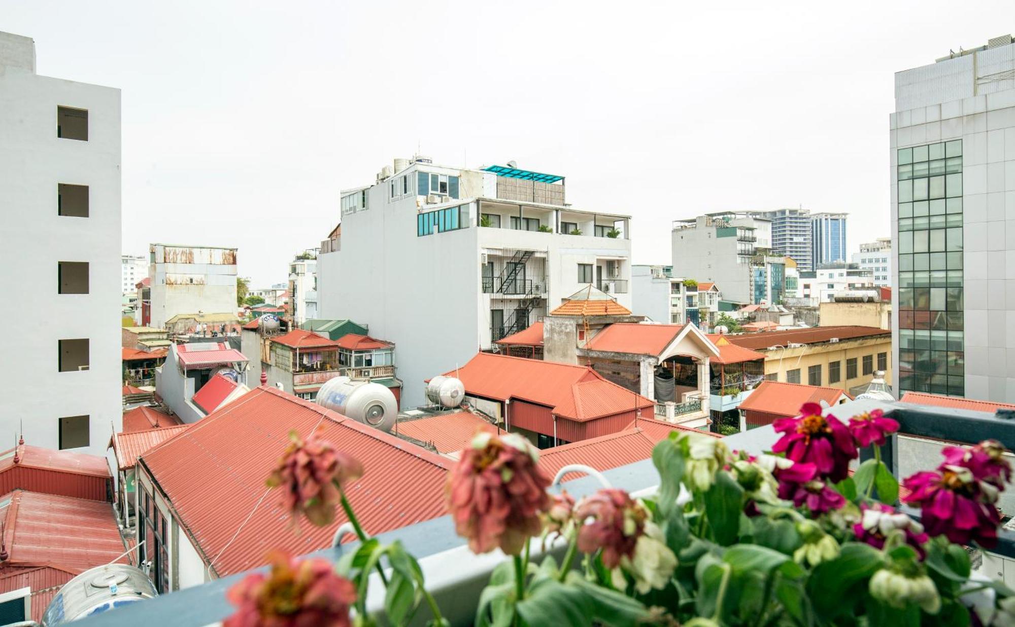 Sumitomo Apartment - Linh Lang Street Hanoi Exterior photo